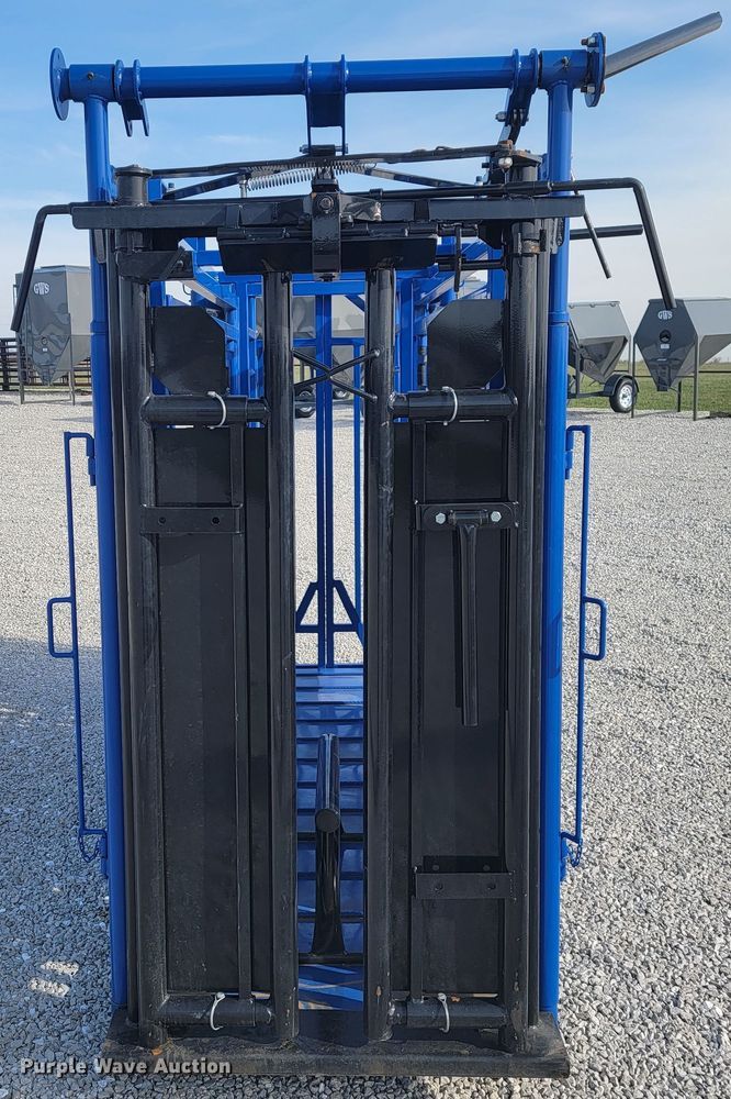 image for item JL9317 Squeeze chute