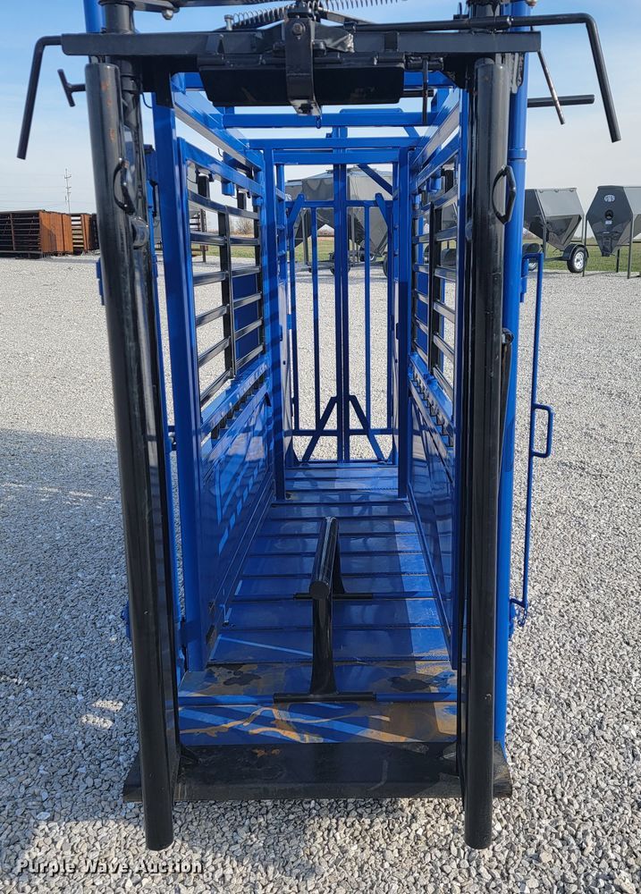 image for item JL9317 Squeeze chute