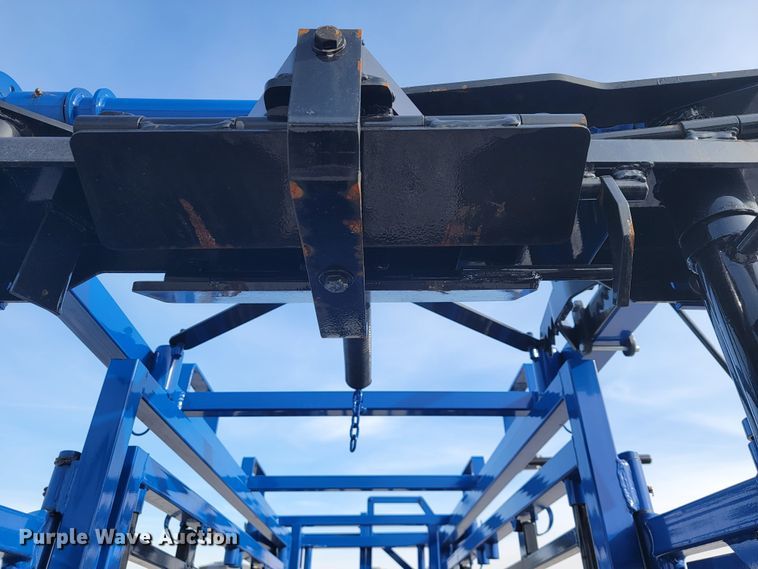 image for item JL9317 Squeeze chute