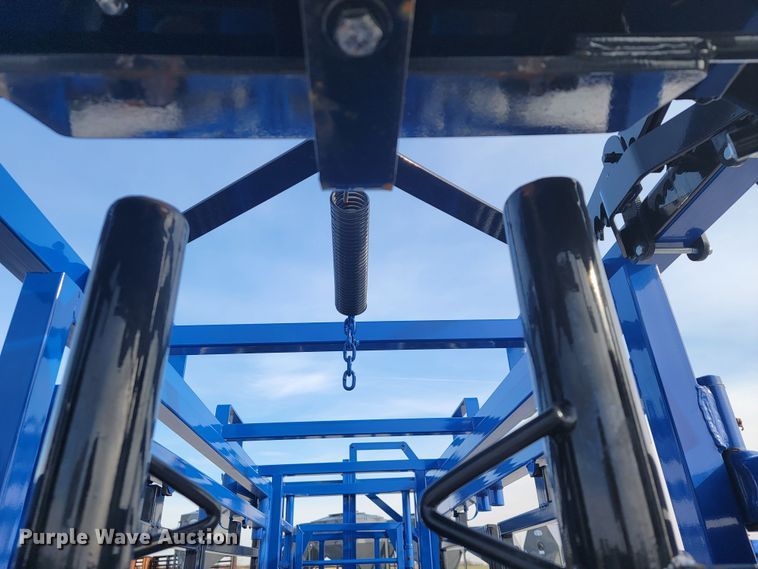 image for item JL9317 Squeeze chute