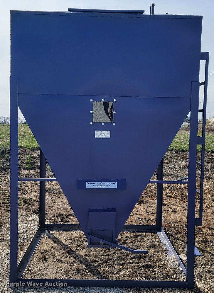 image for item JL9318 Feed bin