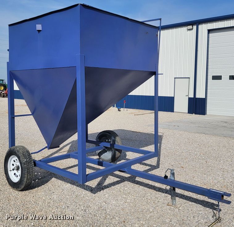 image for item JL9319 Feed bin