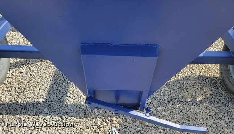 image for item JL9319 Feed bin