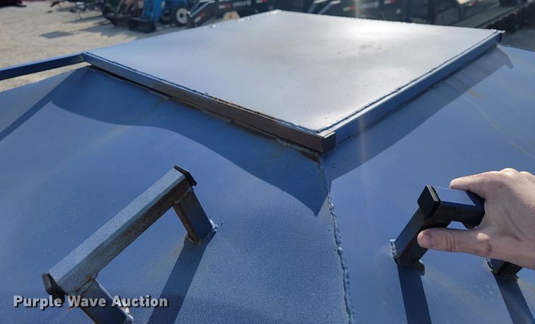 image for item JL9319 Feed bin