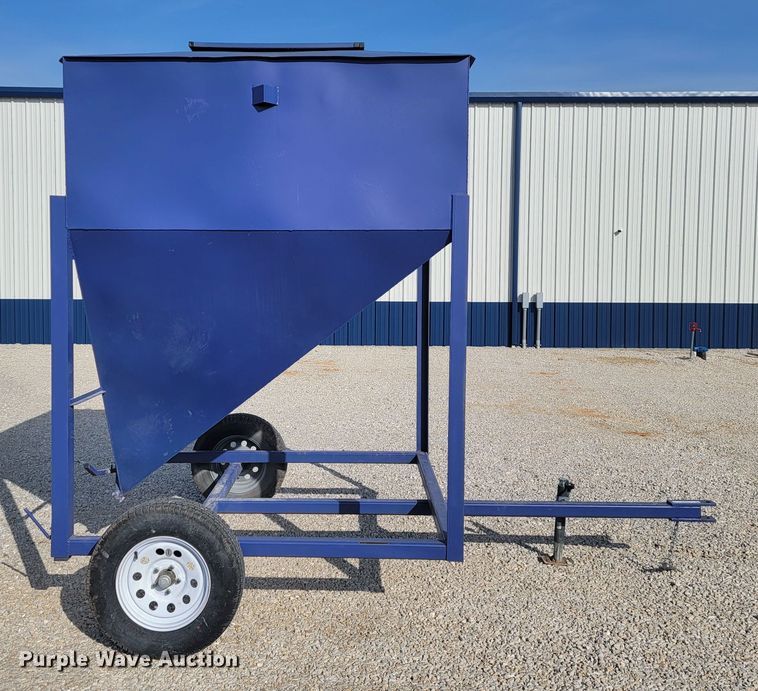 image for item JL9320 Feed bin