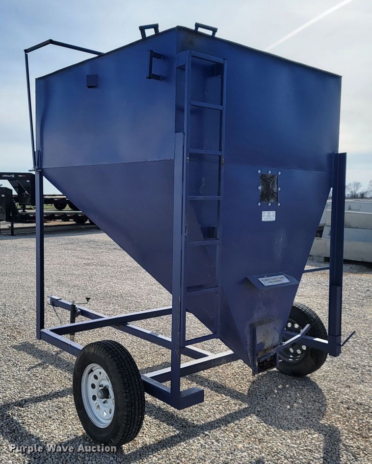 image for item JL9320 Feed bin