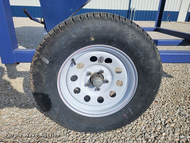 image for item JL9320 Feed bin