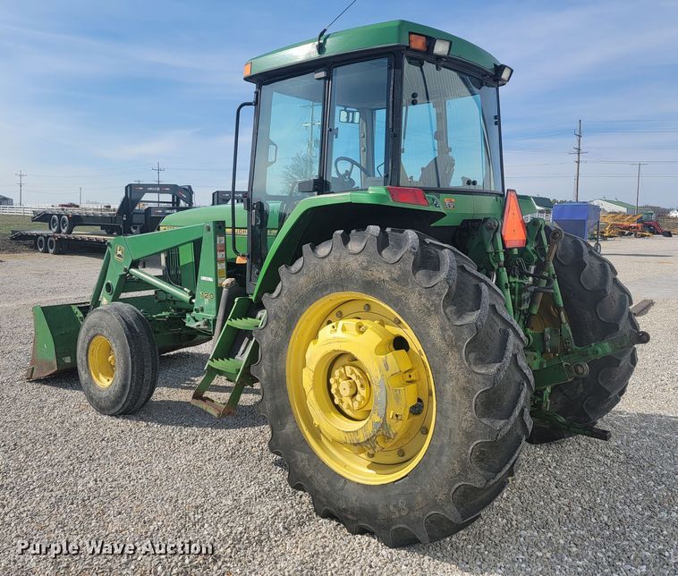 image for item JL9321 John Deere 7200  tractor