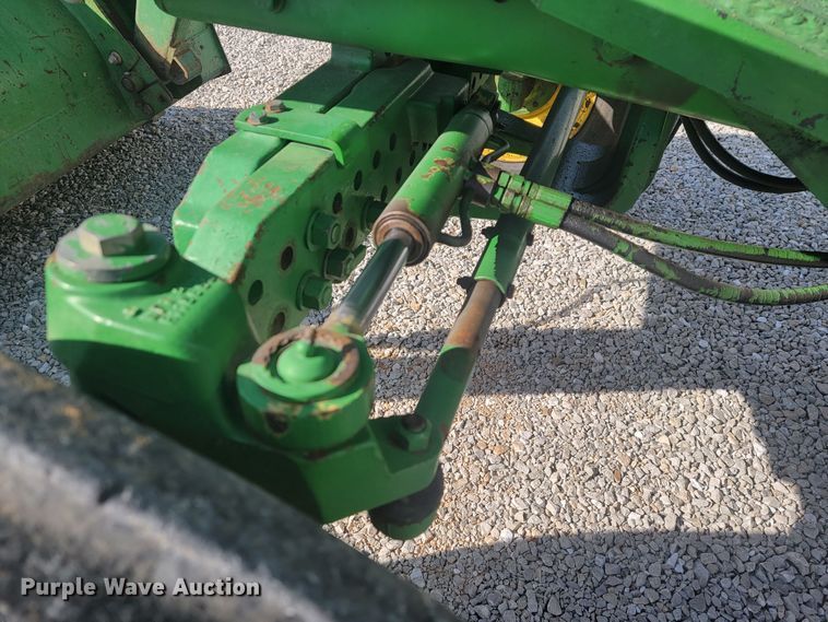 image for item JL9321 John Deere 7200  tractor