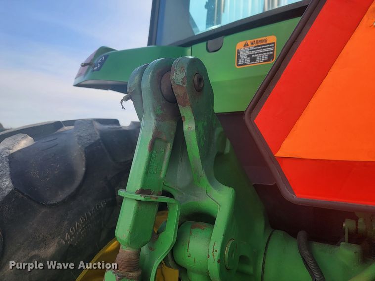 image for item JL9321 John Deere 7200  tractor