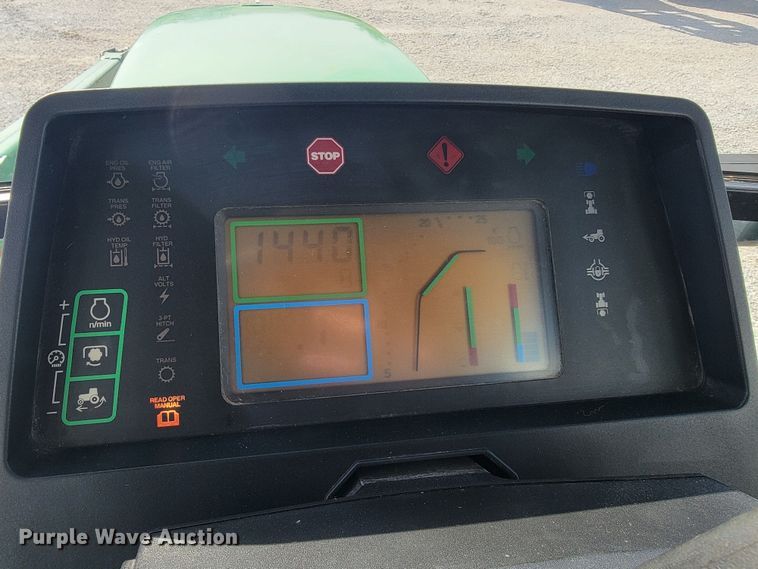 image for item JL9321 John Deere 7200  tractor