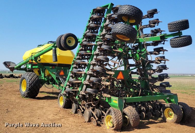 image for item KD9264 John Deere 1890  air seeder
