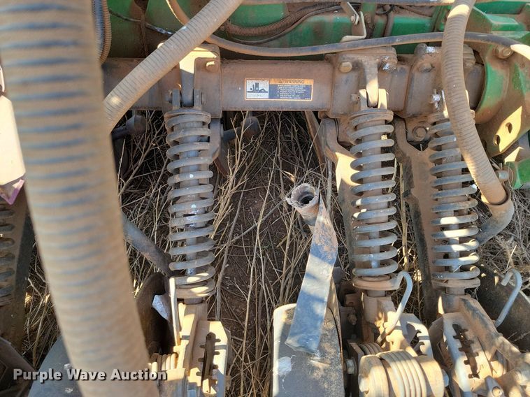 image for item KD9264 John Deere 1890  air seeder