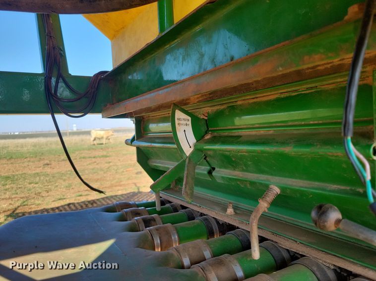 image for item KD9264 John Deere 1890  air seeder
