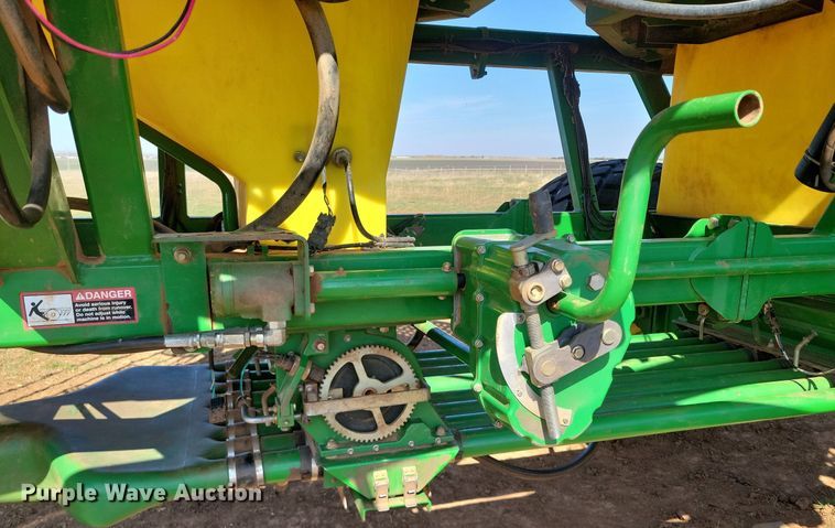 image for item KD9264 John Deere 1890  air seeder