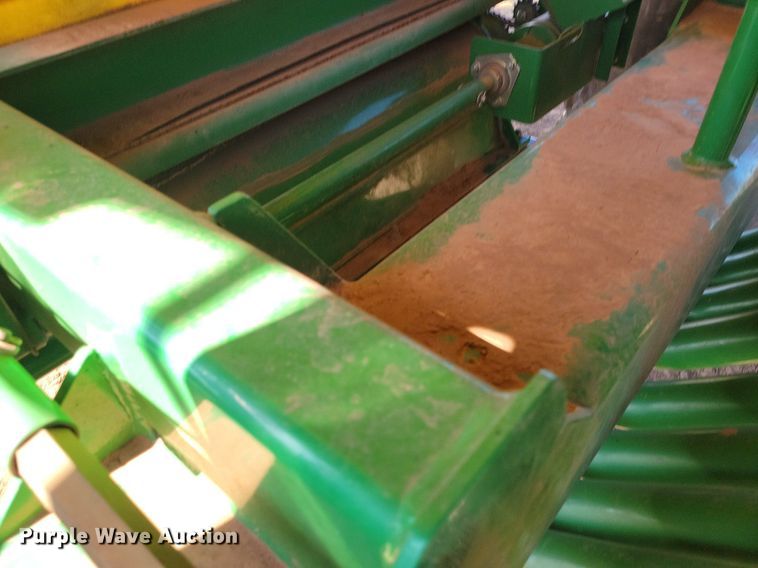 image for item KD9264 John Deere 1890  air seeder