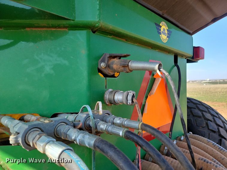 image for item KD9264 John Deere 1890  air seeder