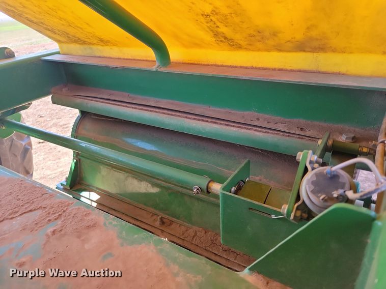image for item KD9264 John Deere 1890  air seeder