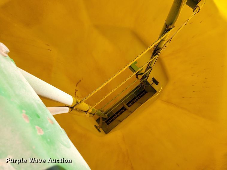 image for item KD9264 John Deere 1890  air seeder