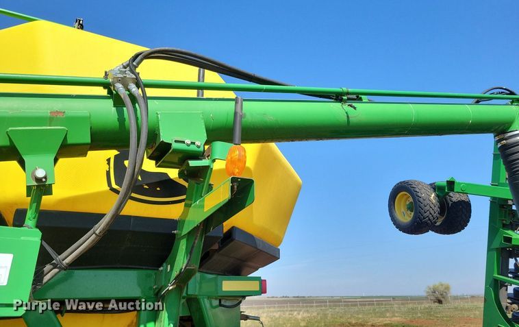 image for item KD9264 John Deere 1890  air seeder