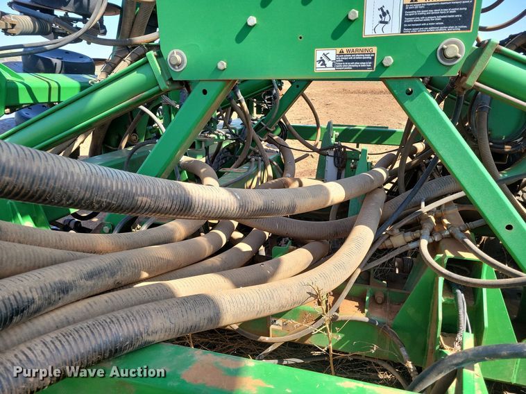 image for item KD9264 John Deere 1890  air seeder
