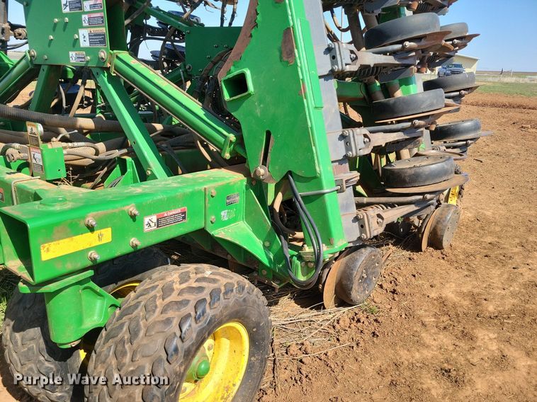 image for item KD9264 John Deere 1890  air seeder