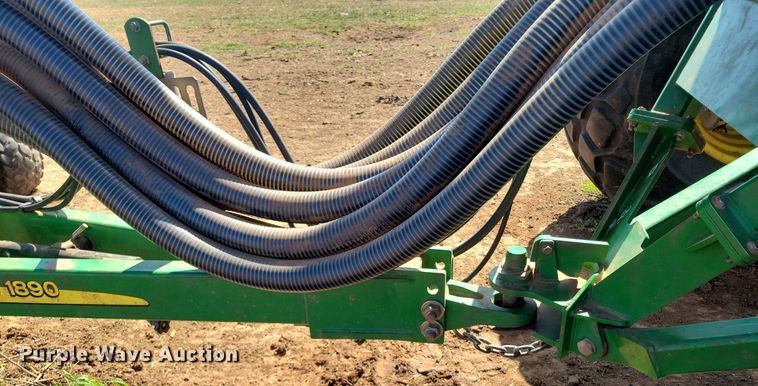 image for item KD9264 John Deere 1890  air seeder