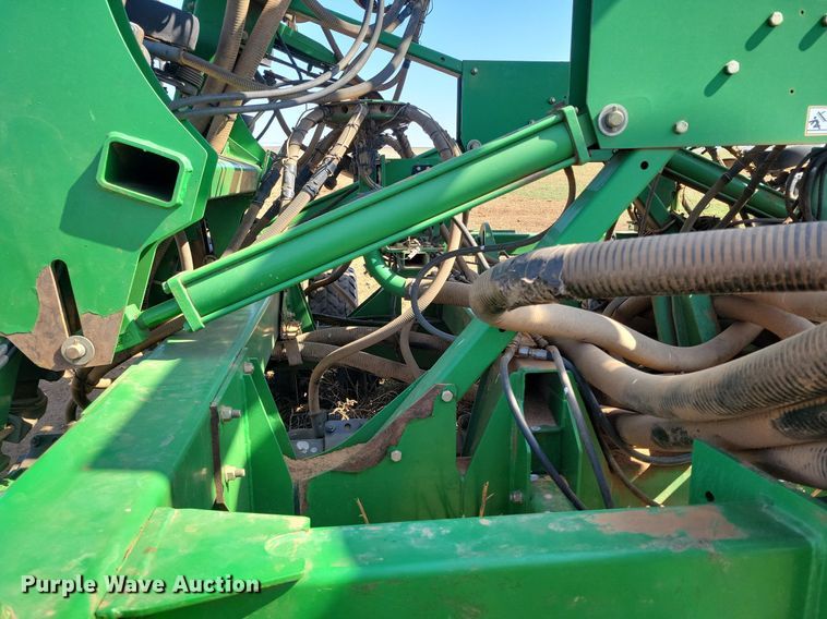 image for item KD9264 John Deere 1890  air seeder