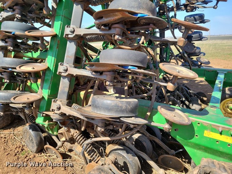 image for item KD9264 John Deere 1890  air seeder