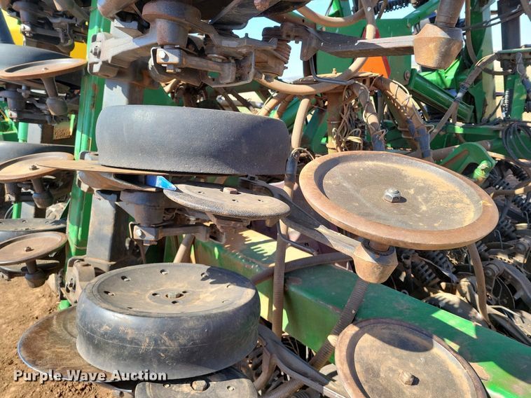 image for item KD9264 John Deere 1890  air seeder