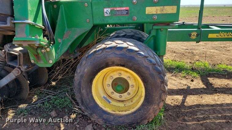 image for item KD9264 John Deere 1890  air seeder