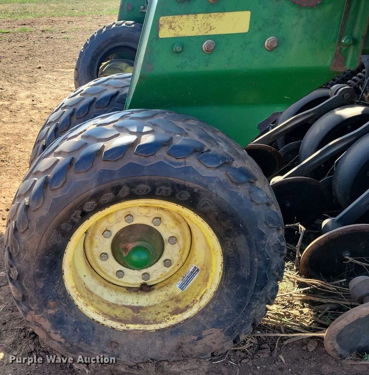 image for item KD9264 John Deere 1890  air seeder