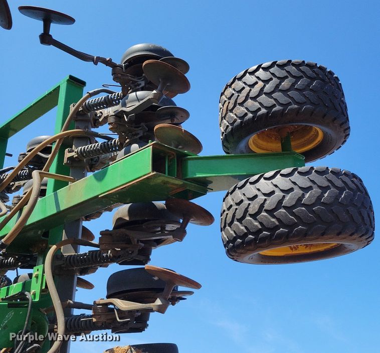 image for item KD9264 John Deere 1890  air seeder