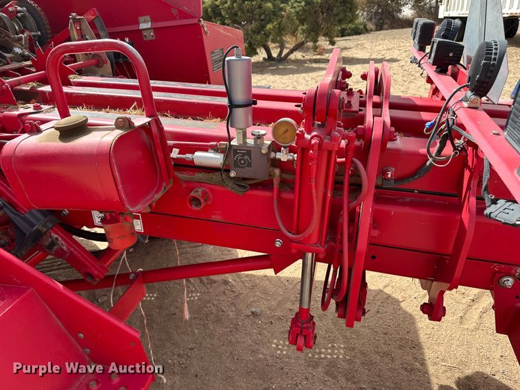 image for item KX9196 Massey Ferguson 1843S  small square baler