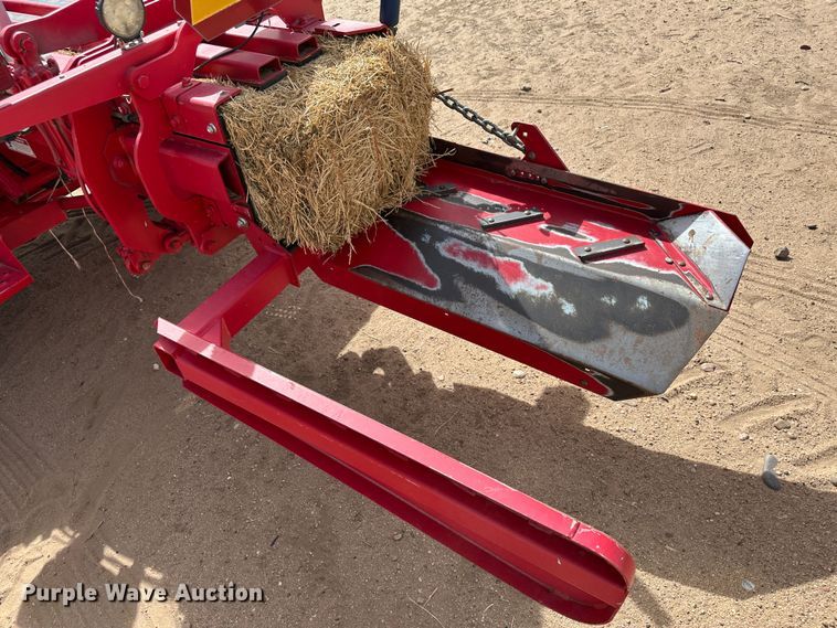 image for item KX9196 Massey Ferguson 1843S  small square baler