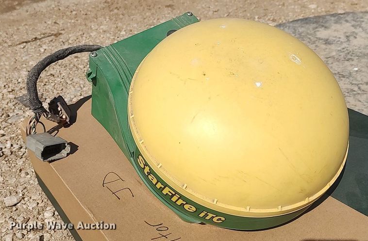 image for item LG9680 John Deere StarFire iTC  GPS