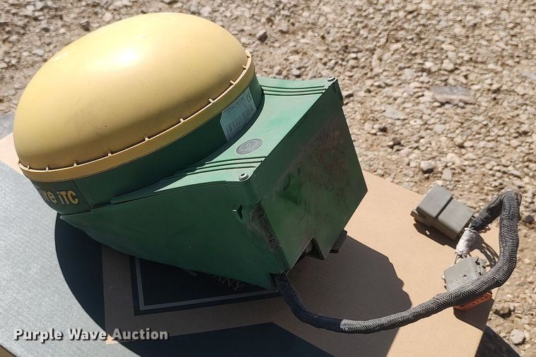 image for item LG9680 John Deere StarFire iTC  GPS