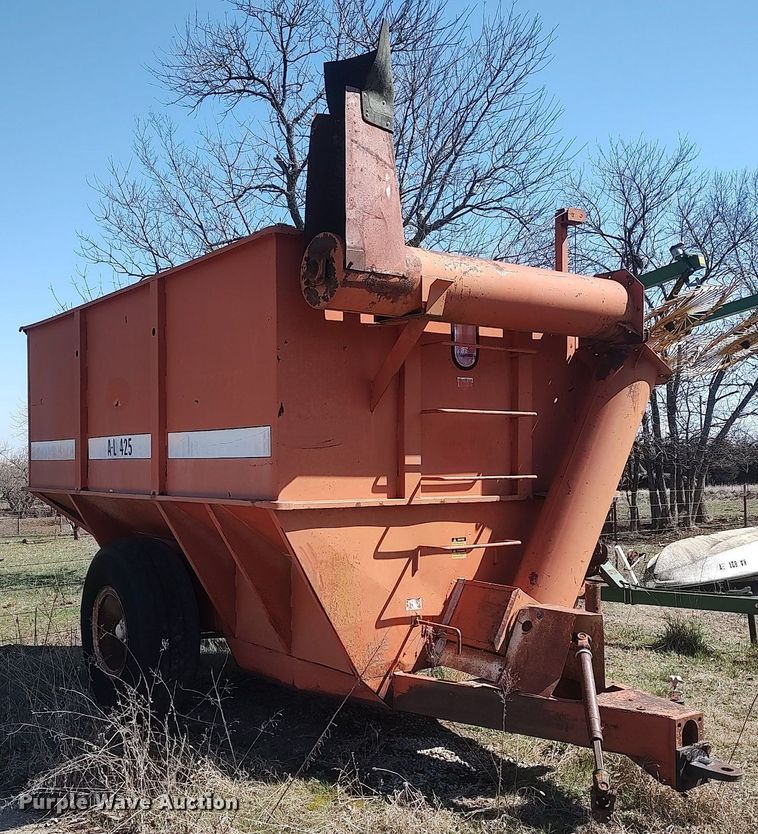 image for item LG9681 A-L 425  grain cart