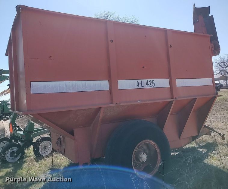 image for item LG9681 A-L 425  grain cart