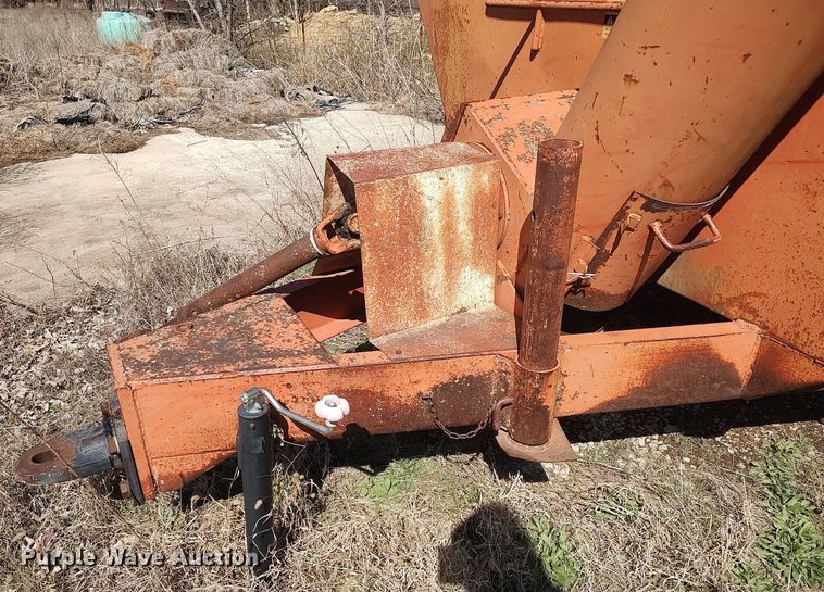 image for item LG9681 A-L 425  grain cart