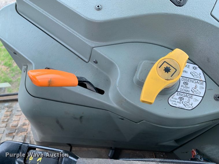 image for item LI9168 White 8410  MFWD tractor