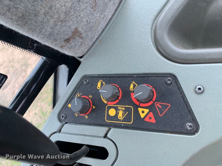 image for item LI9168 White 8410  MFWD tractor