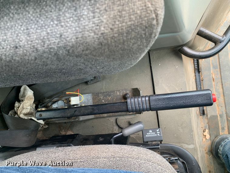 image for item LI9168 White 8410  MFWD tractor