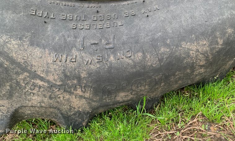 image for item LI9168 White 8410  MFWD tractor