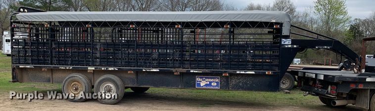 image for item LI9170 1995 Gooseneck Trailers B8B2  livestock trailer
