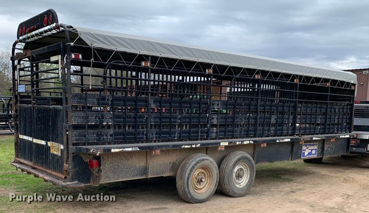 image for item LI9170 1995 Gooseneck Trailers B8B2  livestock trailer