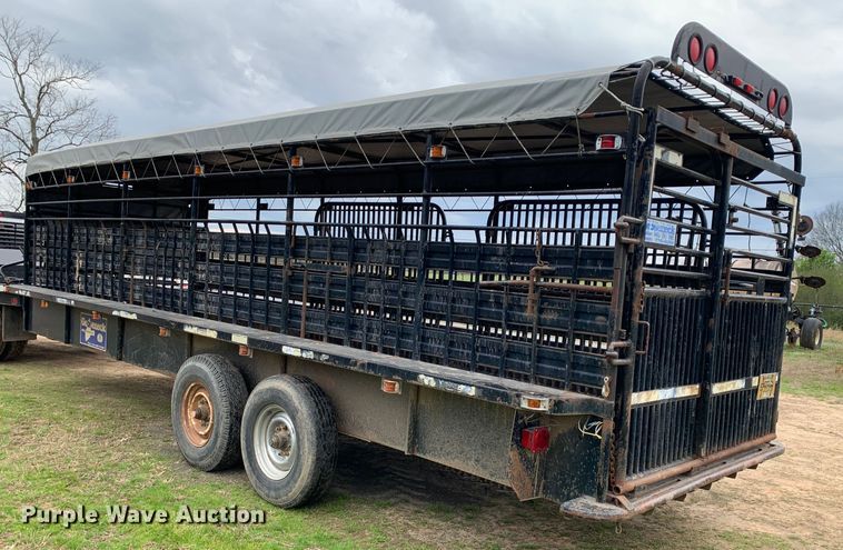 image for item LI9170 1995 Gooseneck Trailers B8B2  livestock trailer