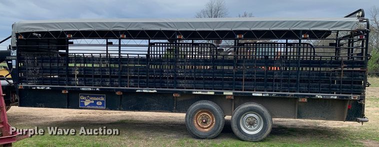image for item LI9170 1995 Gooseneck Trailers B8B2  livestock trailer
