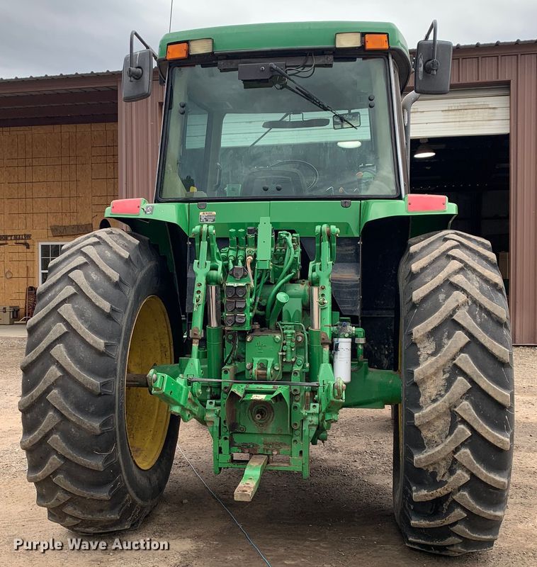 image for item LI9174 1999 John Deere 7210  tractor