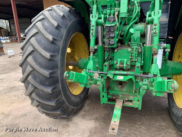 image for item LI9174 1999 John Deere 7210  tractor